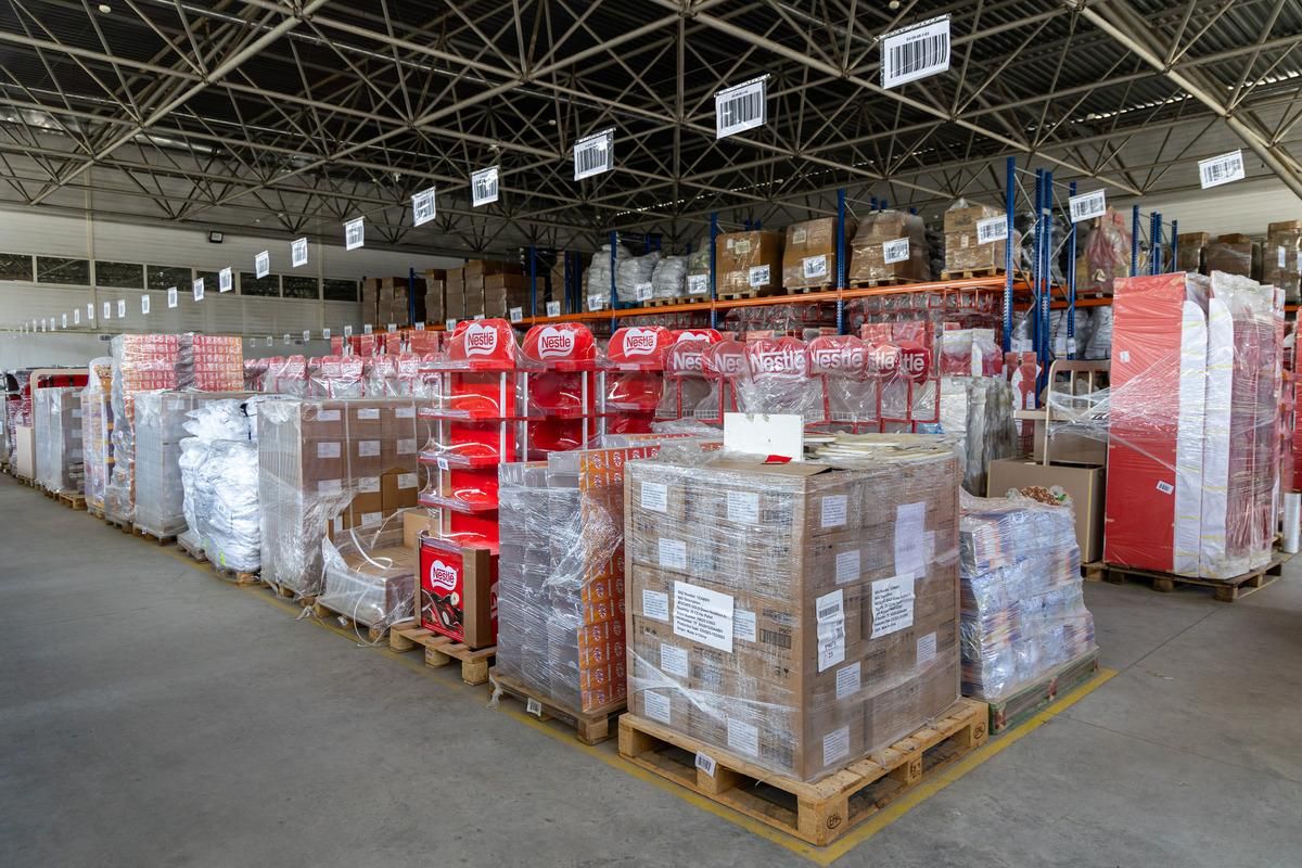 Hàng tiêu dùng và bán lẻ — logistics phân phối